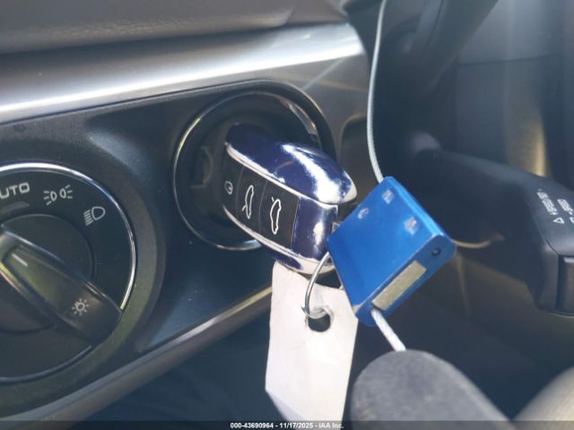 Porsche Boxster Image 3