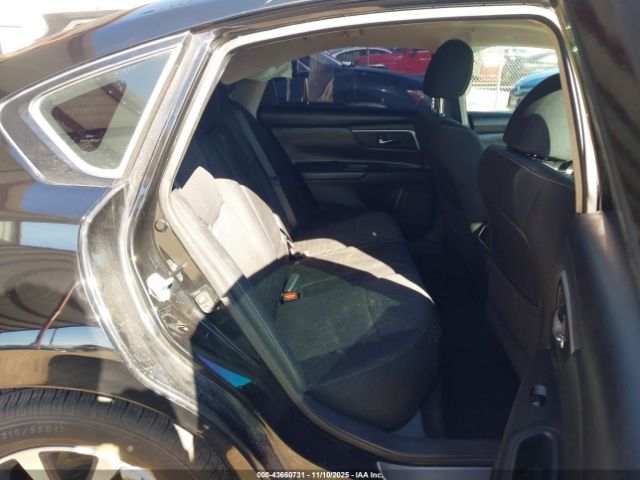 Nissan Altima 2.5 Sv Image 6