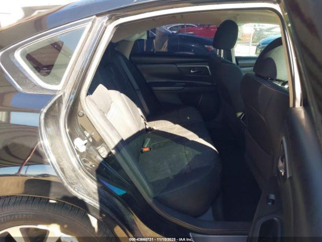 Nissan Altima 2.5 Sv Image 6