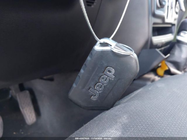 Jeep Wrangler Willys 4x4 Image 12