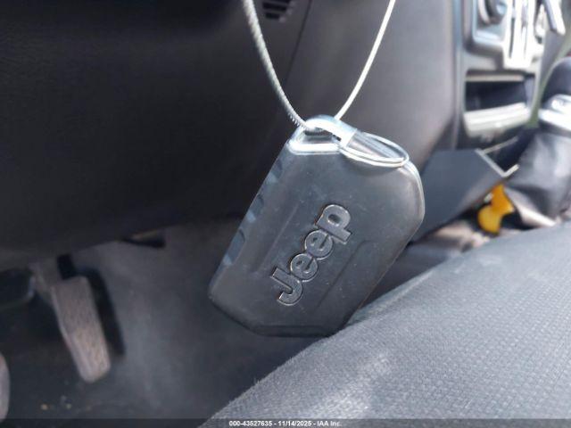 Jeep Wrangler Willys 4x4 Image 12