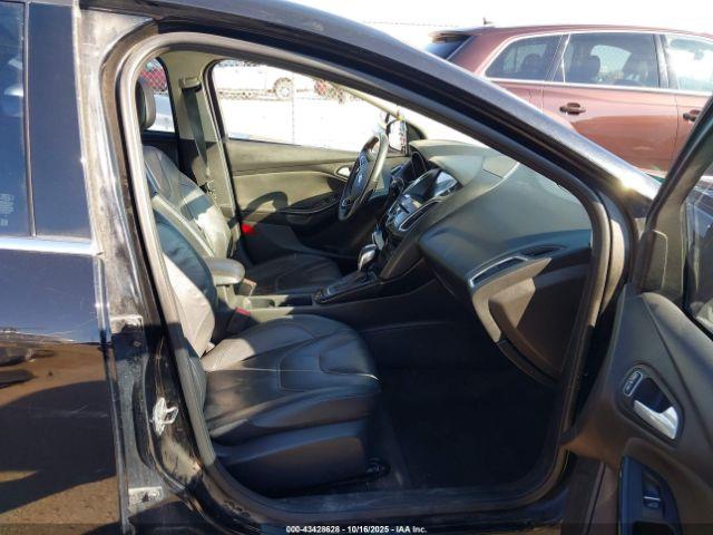 Ford Focus Titanium Image 15