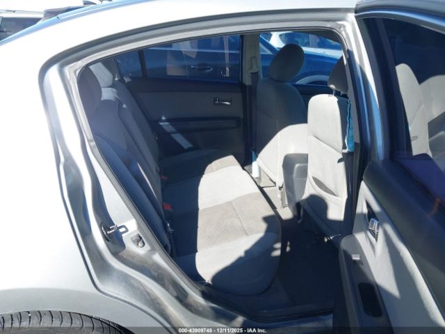 Nissan Sentra 2.0 S Image 8