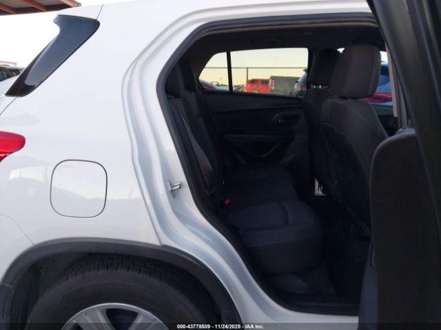 Chevrolet Trax Lt Image 4