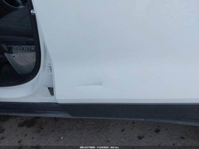 Chevrolet Trax Lt Image 12