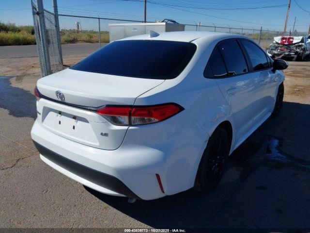 Toyota Corolla Le Image 16