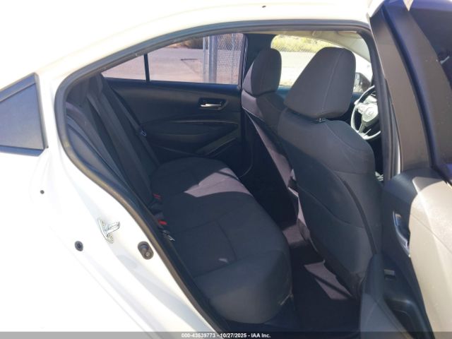 Toyota Corolla Le Image 7