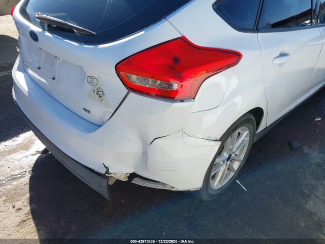 Ford Focus Se Image 13