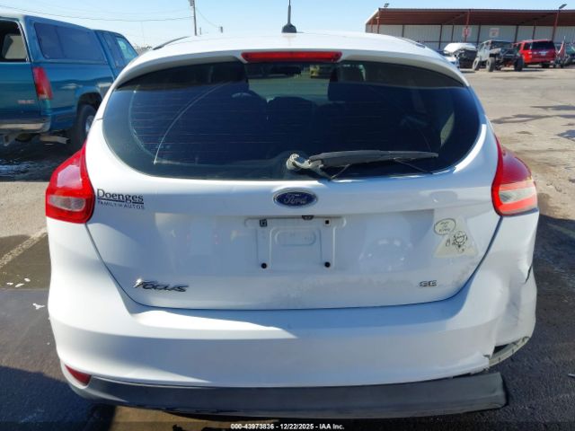 Ford Focus Se Image 10