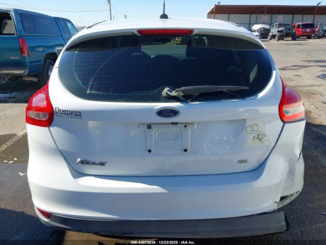 Ford Focus Se Image 10