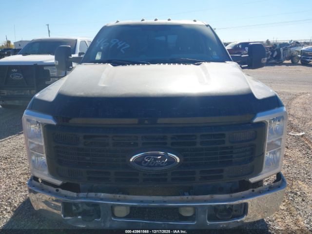 Ford F-350 Xl Image 8