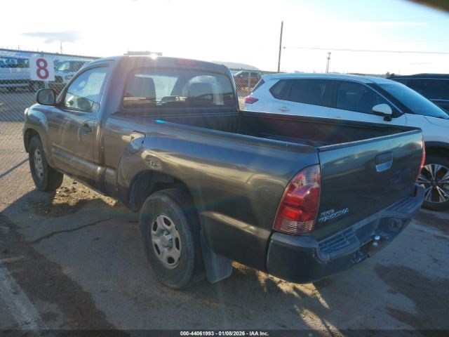 Toyota Tacoma Image 2