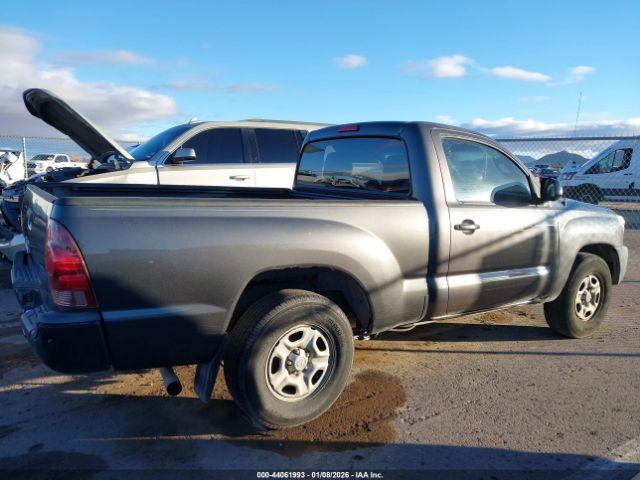 Toyota Tacoma Image 15