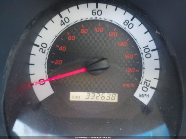 Toyota Tacoma Image 14