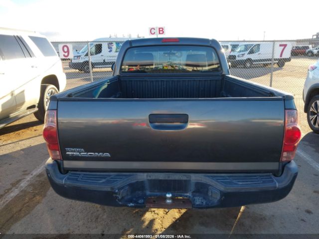 Toyota Tacoma Image 16