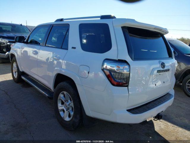 Toyota 4Runner Sr5 Image 15