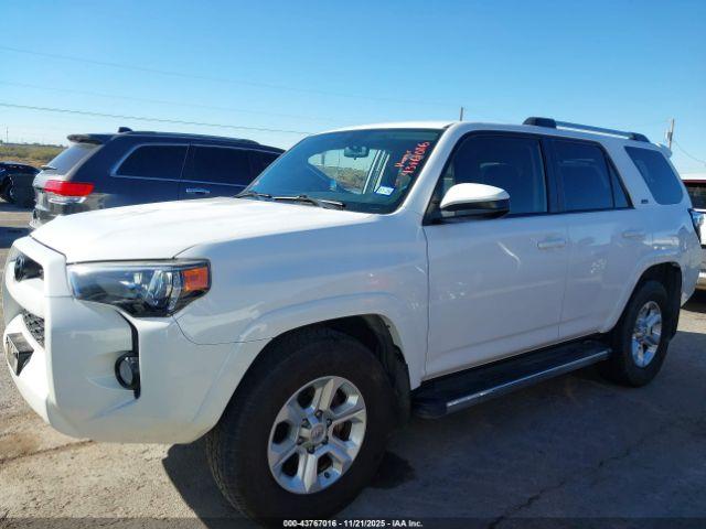 Toyota 4Runner Sr5 Image 2