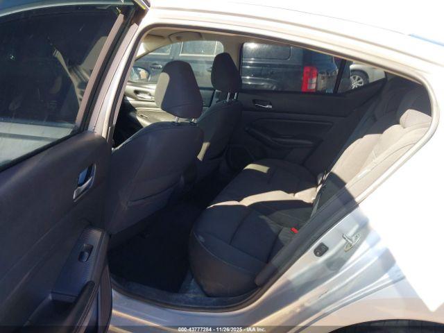 Nissan Altima S Fwd Image 7