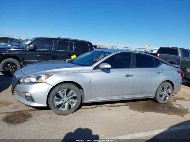 Nissan Altima S Fwd Image 10