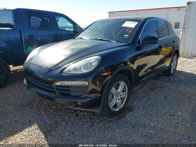 Porsche Cayenne S Image 8