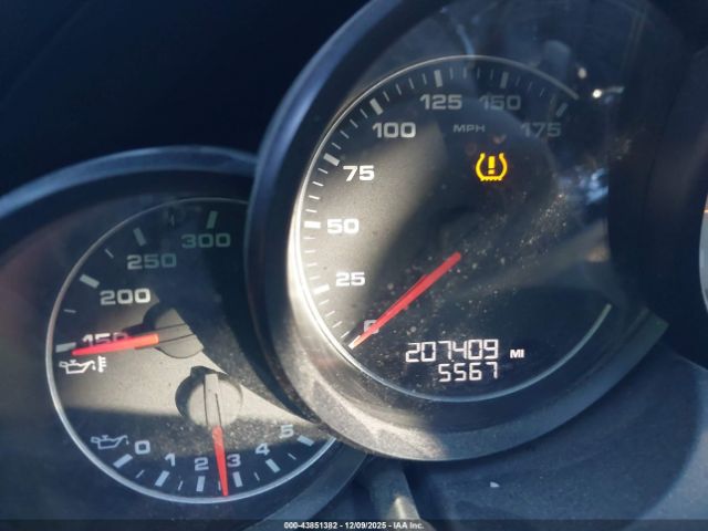 Porsche Cayenne S Image 5