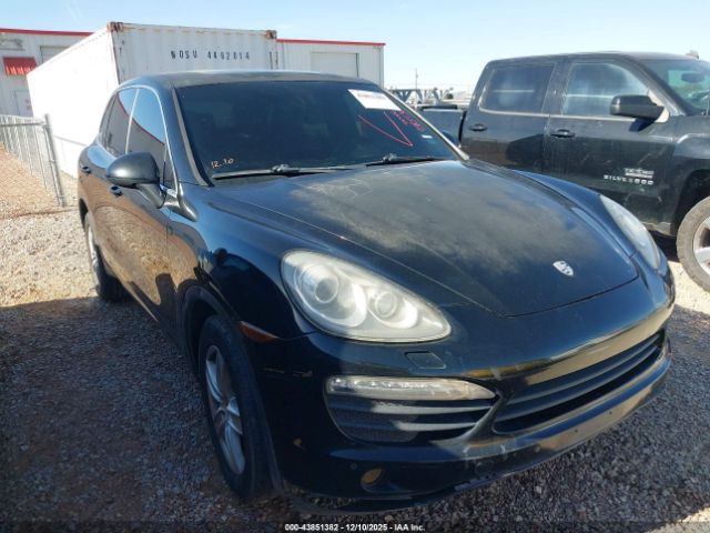 Porsche Cayenne S Image 14