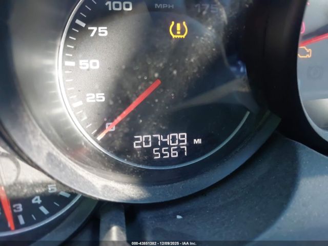 Porsche Cayenne S Image 3