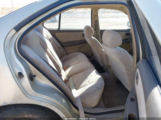 Nissan Altima Image 5