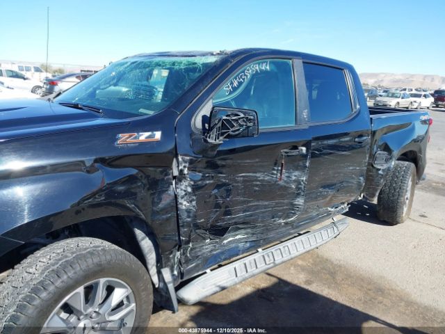 Chevrolet Silverado 1500 4wd  Short Bed Rst Image 4