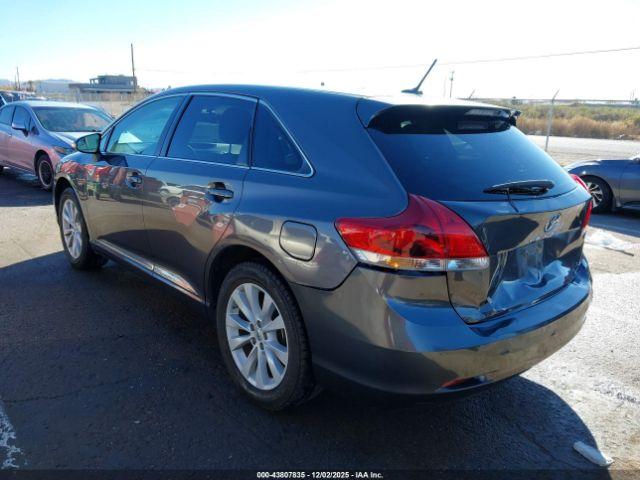 Toyota Venza Le Image 9