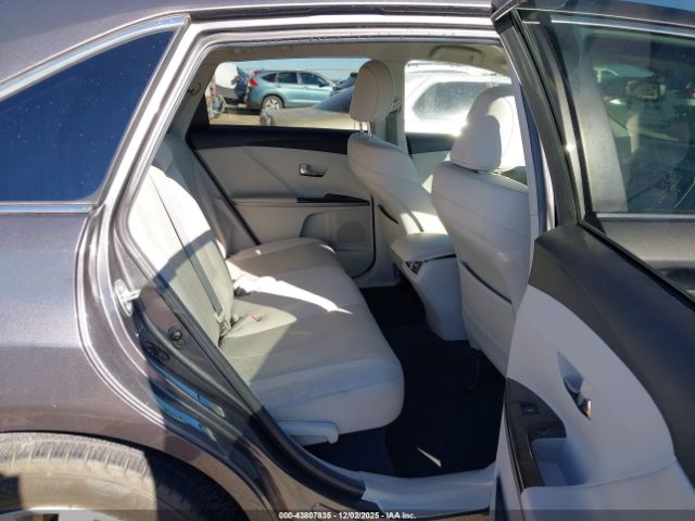 Toyota Venza Le Image 4