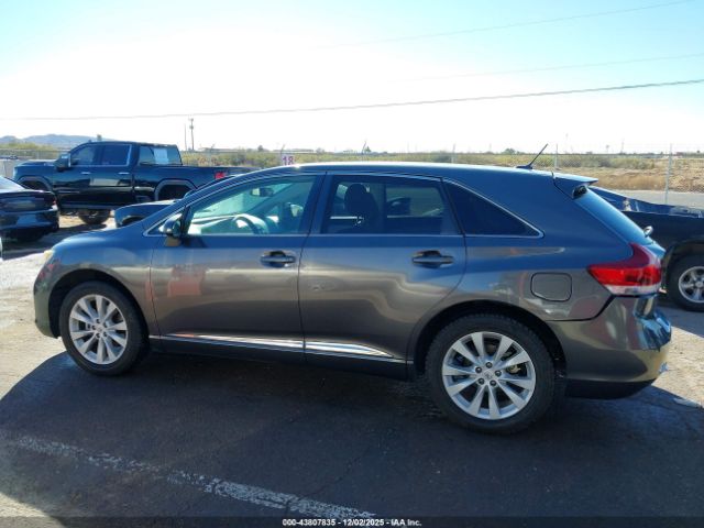 Toyota Venza Le Image 14