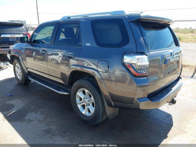 Toyota 4Runner Sr5 Image 2