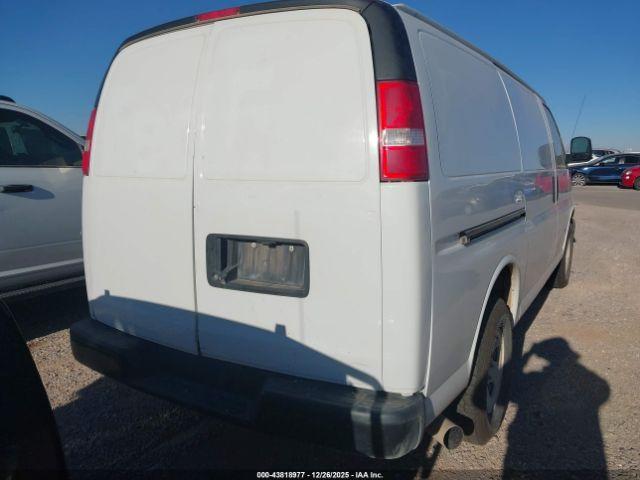 Chevrolet Express Work Van Image 12