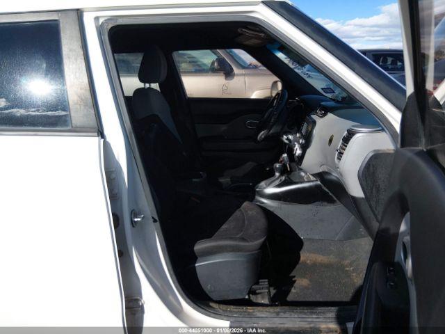 Kia Soul Image 11